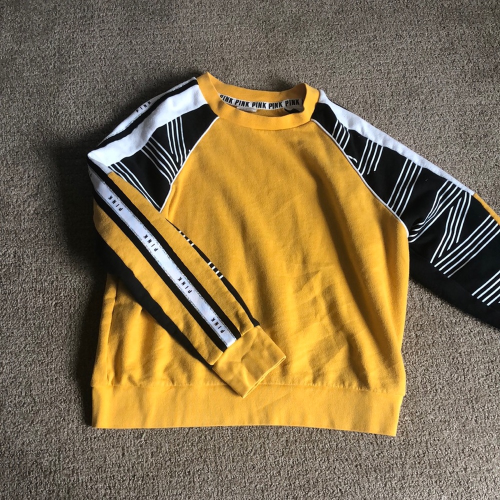 PINK crew neck sweatshirt